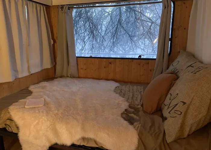 D'hôtes Sous Les Grands Chênes Scandinave Saint-Etienne-de-Corcoue